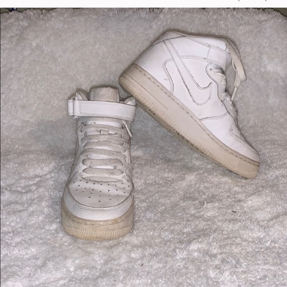 Nike Other - Nike white Air Force high top 5.5 Y